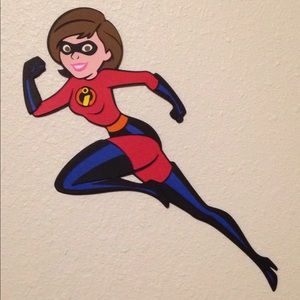ELASTIGIRL Incredibles Paper Cutout Wall Decor